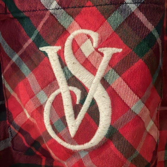 Victoria’s Secret sleepwear button up - Picture 3 of 10